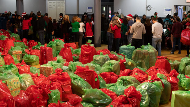 HOBOKEN CHRISTMAS EXCHANGE: Thousands Participate in Hoboken Grace Event